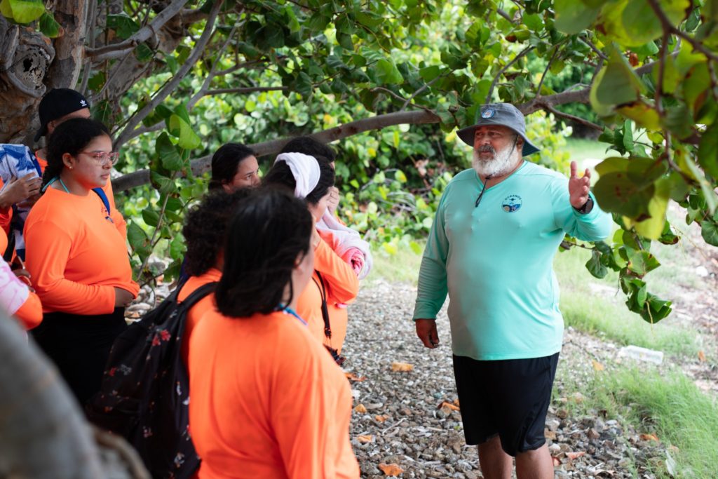 Entrevista con Instructor de OCEANOS Samuel Suleiman